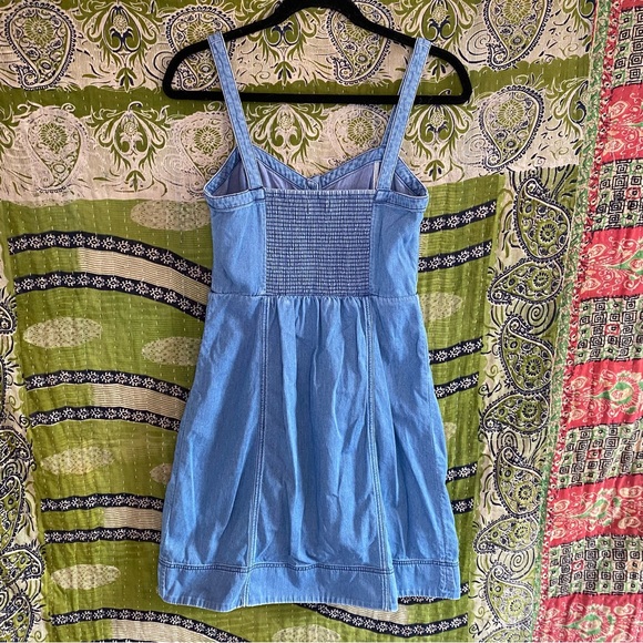 Pilcro And The Letterpress Blue Cool Girl Chambray Sleeveless Mini Dress Size 6 - Picture 8 of 14